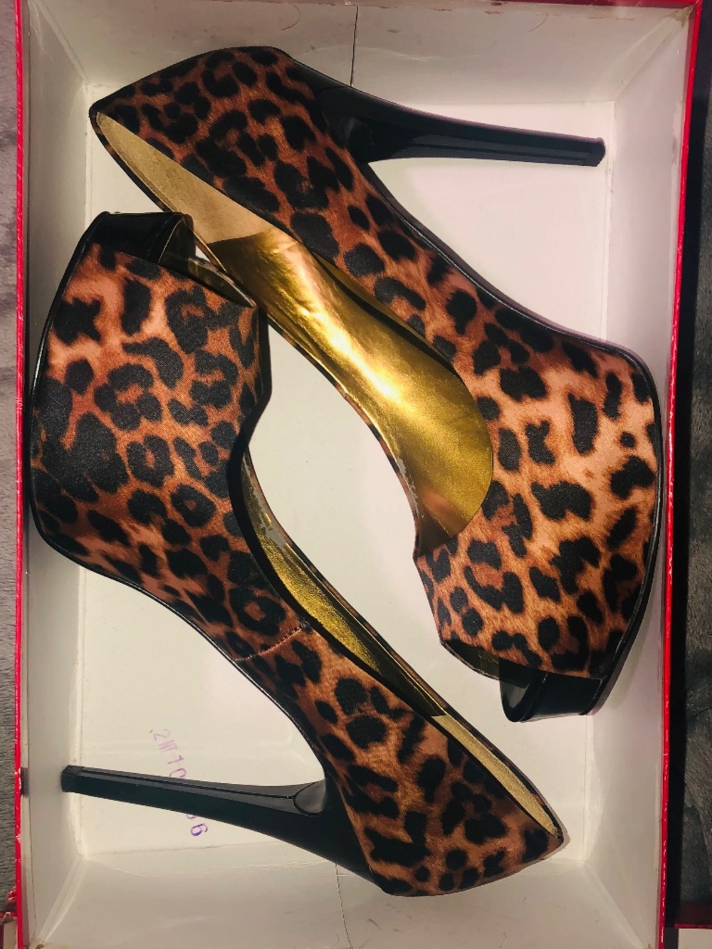 Guess Leopard Print Vintage Platform Pumps! Open-Toe Black Heel Soze 10M